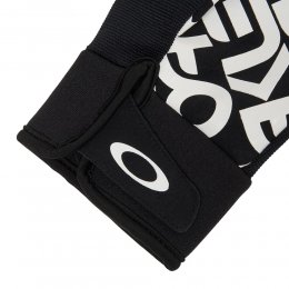 Manusi Oakley Factory Pilot Core Black/White Logo