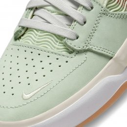 Incaltaminte Nike SB Ishod PRM Seafoam/Barely Green/Light Bone/University Red