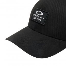 Sapca Oakley Patch Trucker Blackout