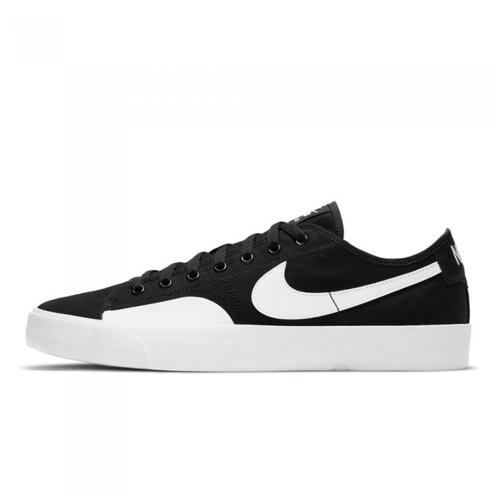 Incaltaminte Nike Sb Blazer Low Black/Black/Gum Light Brown/White