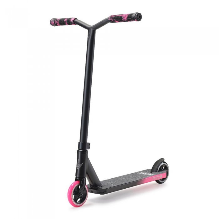 Trotineta Blunt One S3 Black/Pink