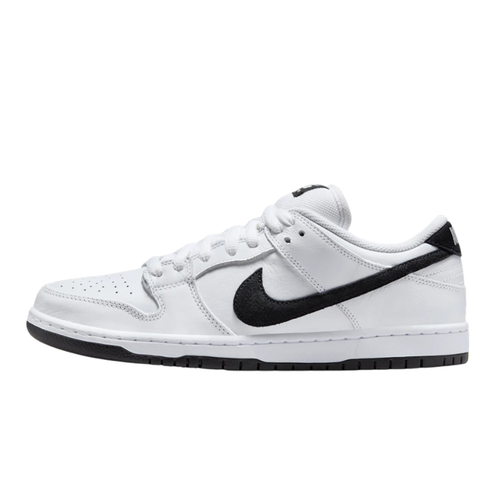 Incaltaminte Nike SB Dunk Low Pro White/Black - Skates.ro